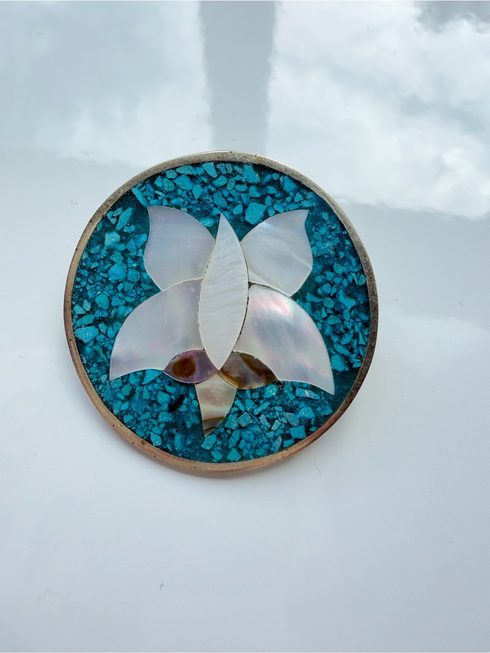 Alpaca Mexico Silver & Shell Brooch / Pendant